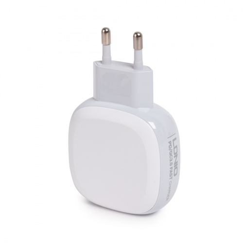 Универсальное зарядное устройство LDNIO A3510Q 2*USB A/1*USB Type C Lightning Белый фото 2